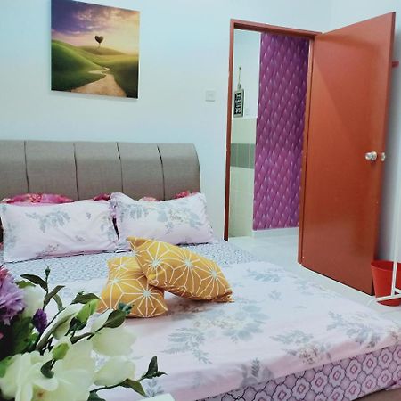 Apartament Casa Inderaloka Pantai Batu Buruk Kuala Terengganu Zewnętrze zdjęcie