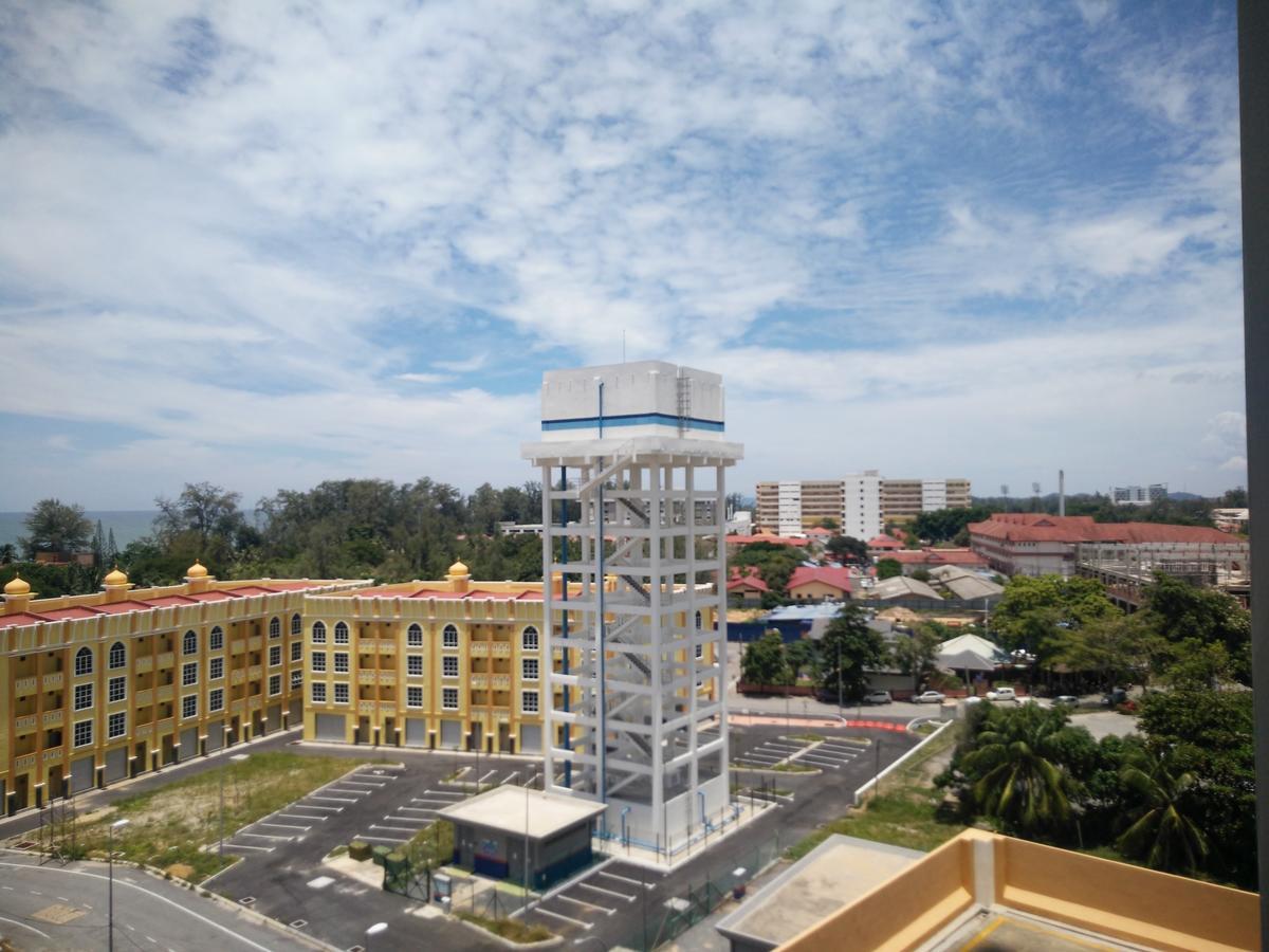 Apartament Casa Inderaloka Pantai Batu Buruk Kuala Terengganu Zewnętrze zdjęcie