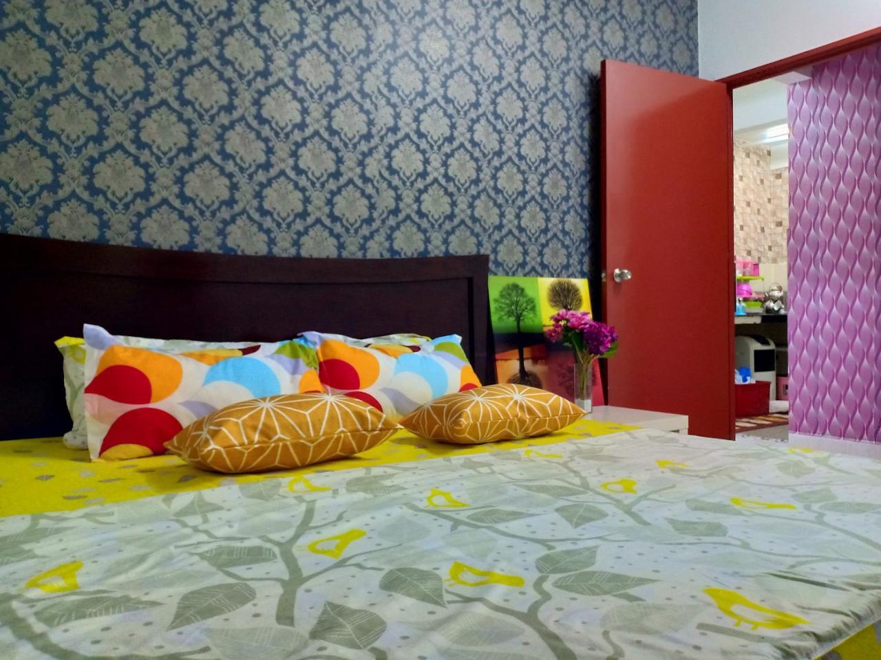 Apartament Casa Inderaloka Pantai Batu Buruk Kuala Terengganu Zewnętrze zdjęcie