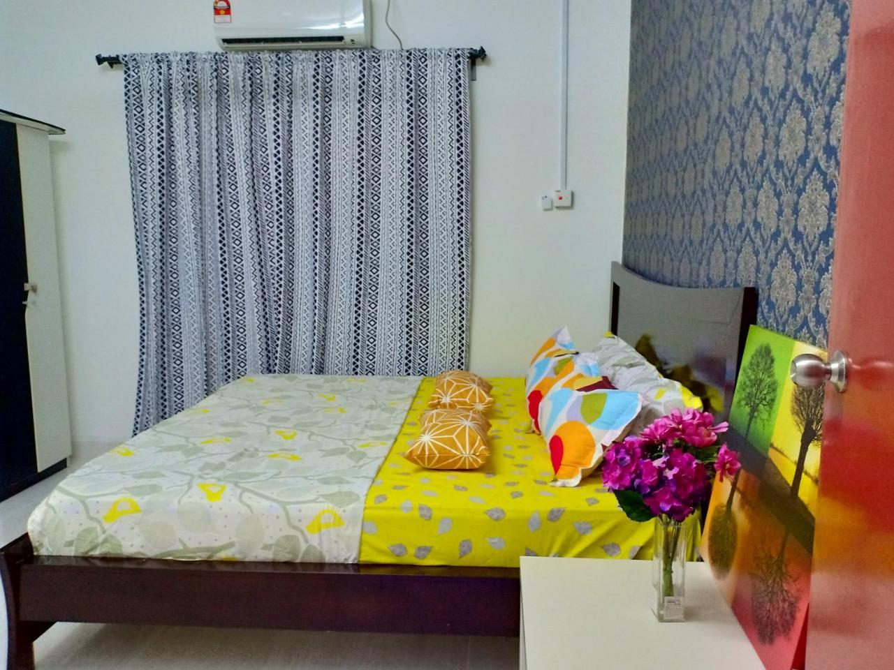 Apartament Casa Inderaloka Pantai Batu Buruk Kuala Terengganu Zewnętrze zdjęcie